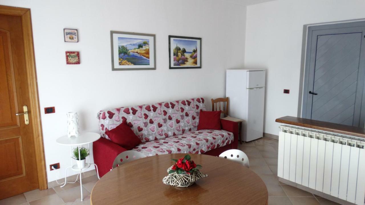 Supercasona Pratica Villa Сарцана Екстериор снимка